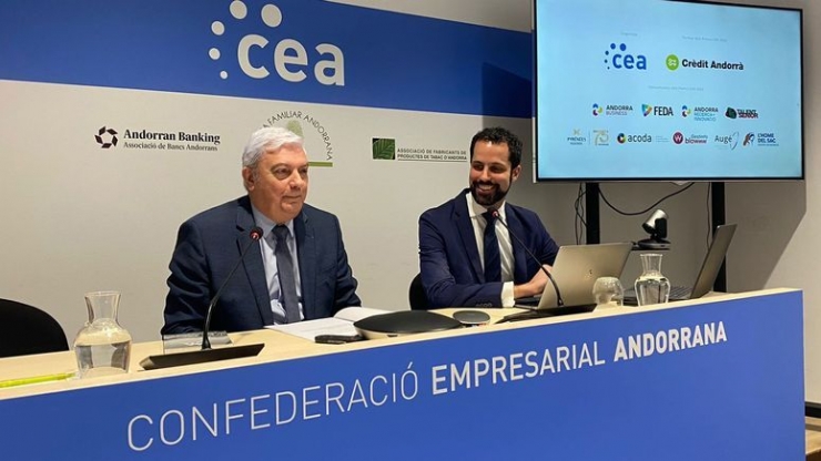 Gerard Cadena i Iago Andreu presentant la 4a edició dels premis de la CEA.